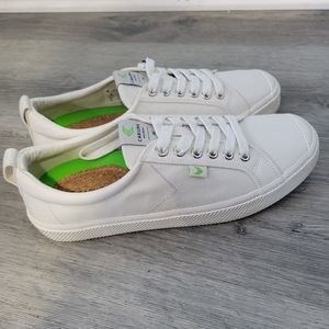 Cariuma IBI bamboo knit white sneaker shoes